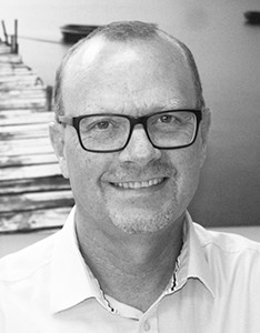 Ken Bergstedt, Administrations- og Økonomichef